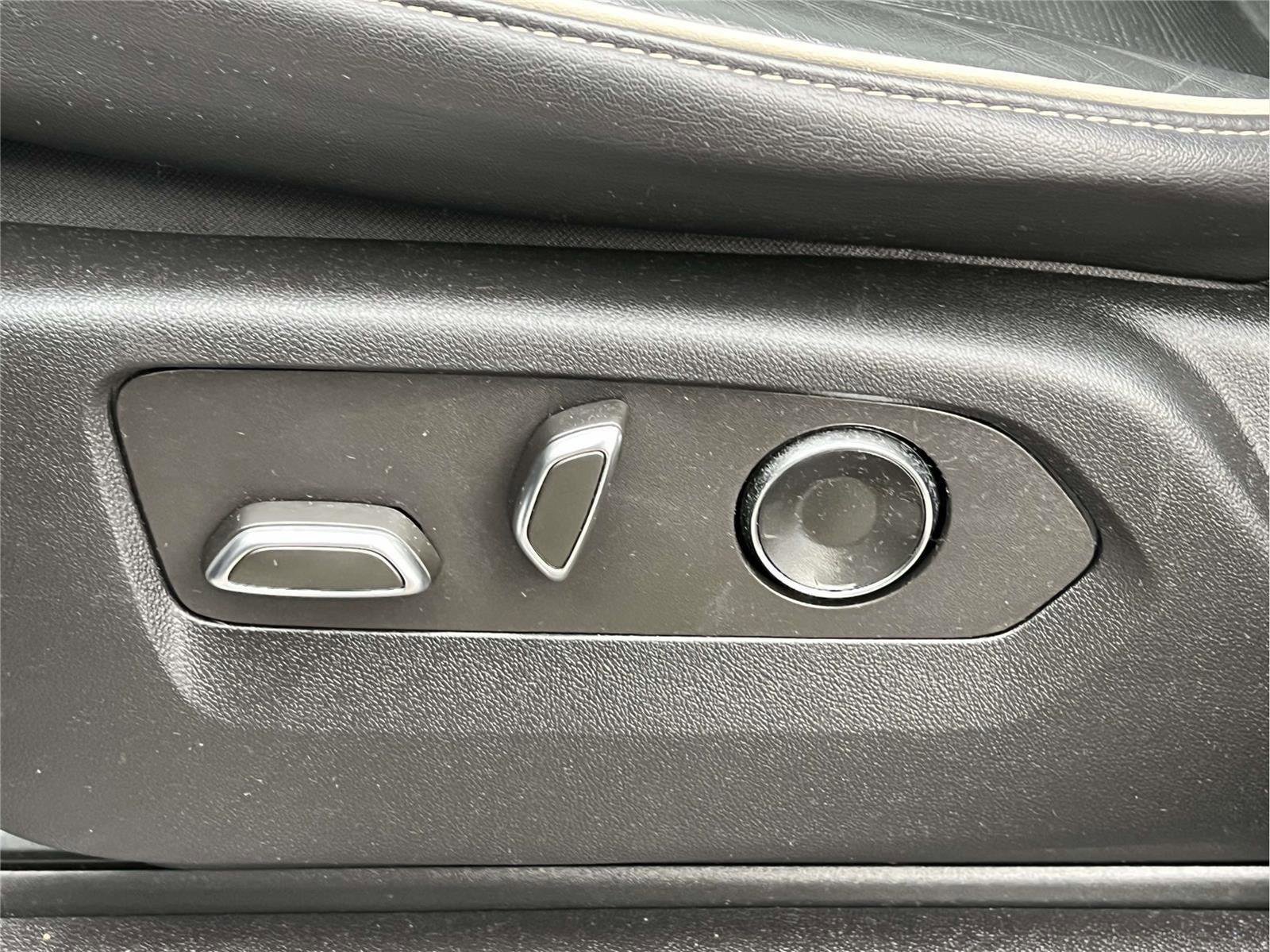 Used 2022 Cadillac Escalade ESV Sport image 20