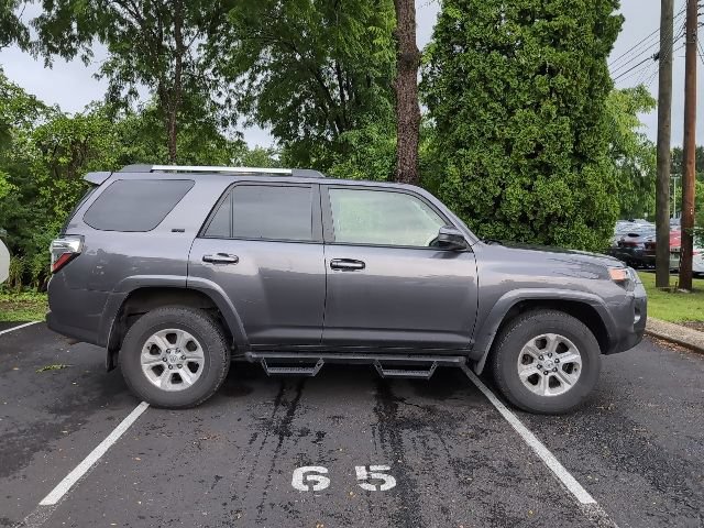 Used 2023 Toyota 4Runner SR5 AWD/4WD image 2