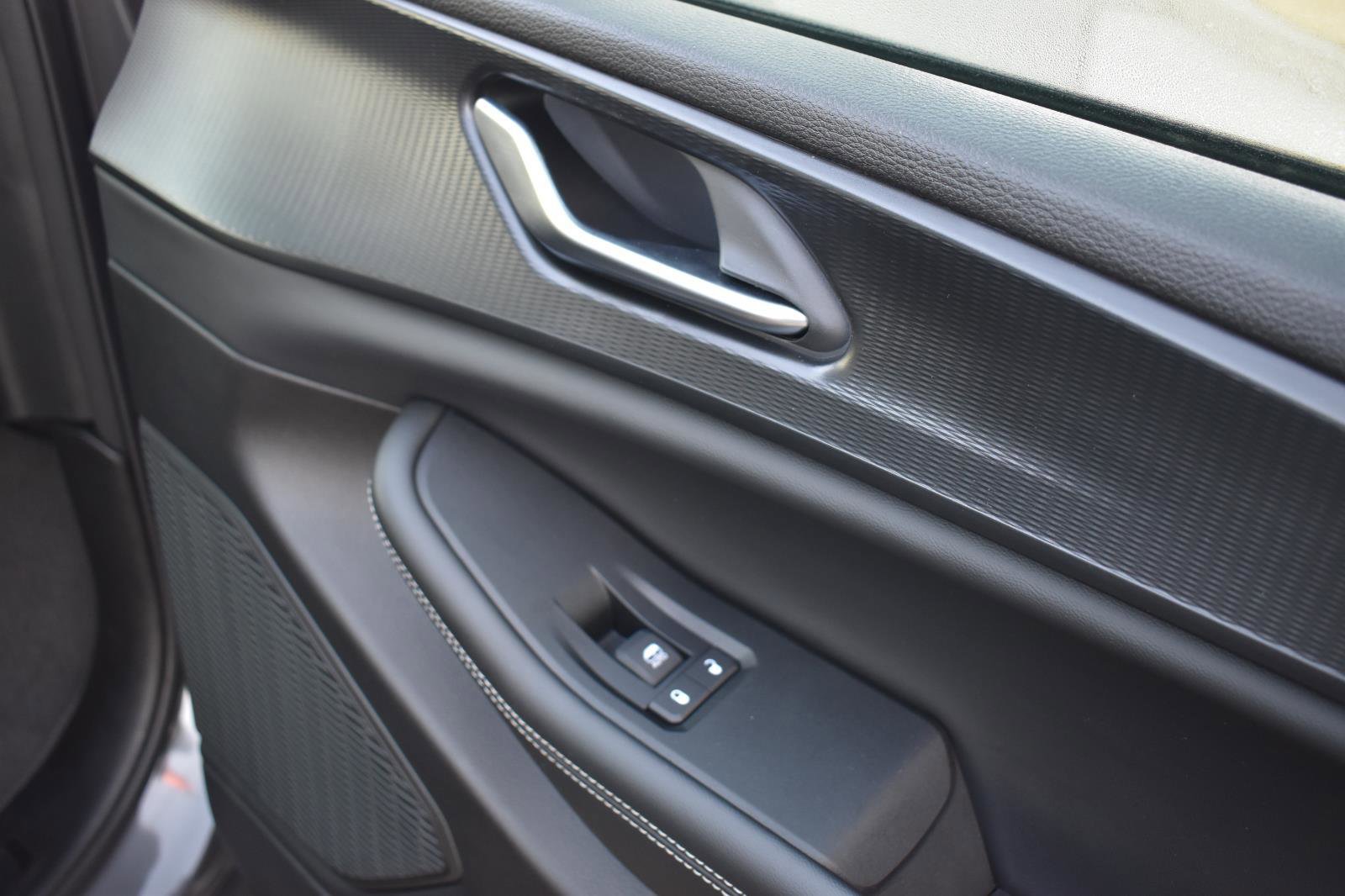 Used 2024 Jeep Grand Cherokee Laredo w/ Trailer Tow Package image 58