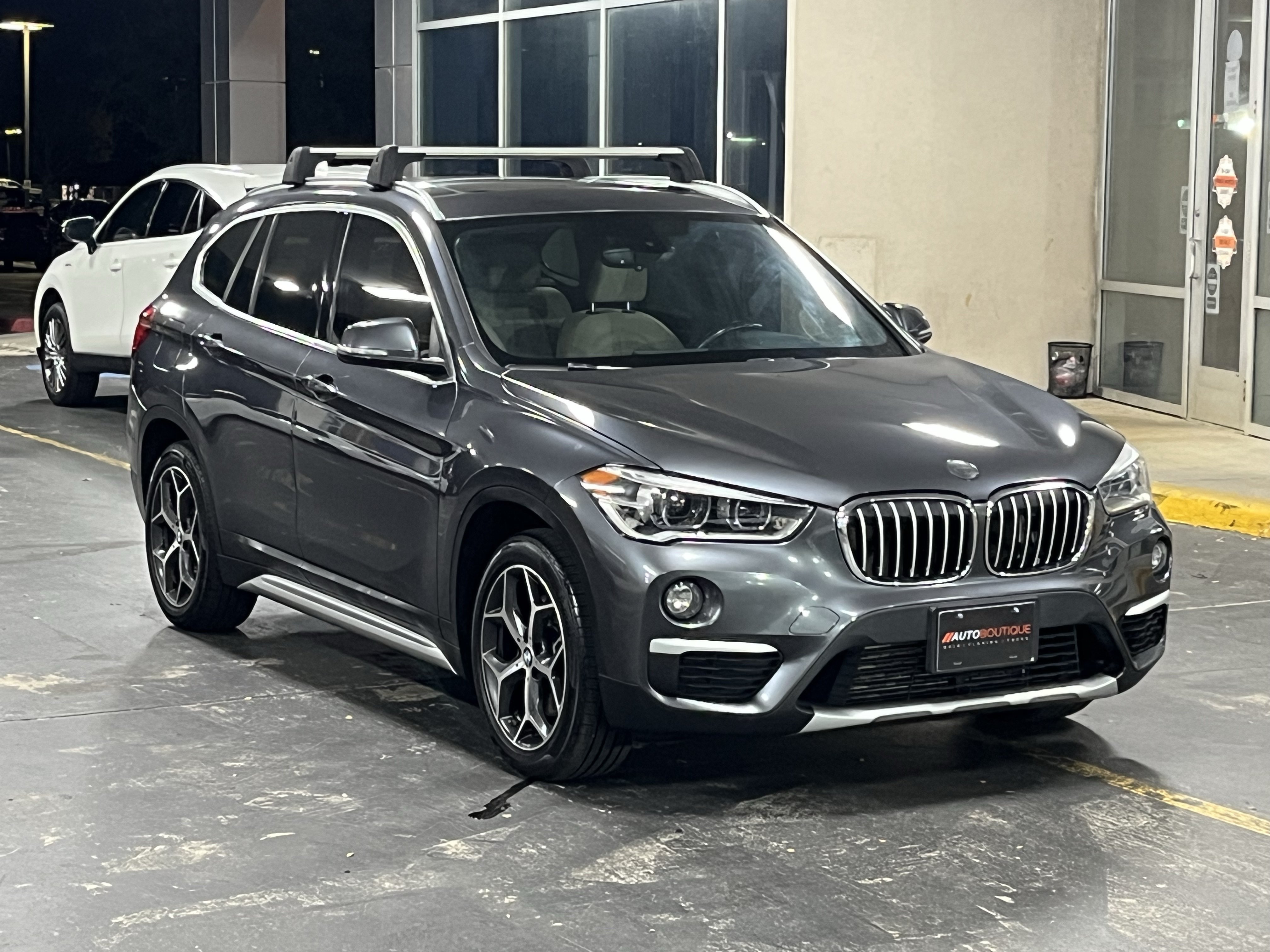Used 2018 BMW X1 xDrive28i w/ Premium Package AWD/4WD image 3