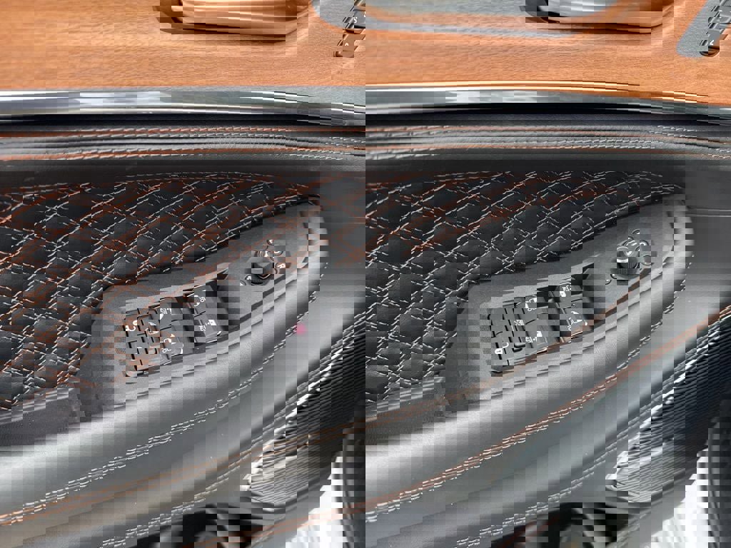 New 2026 Jeep Grand Cherokee L Summit AWD/4WD image 22