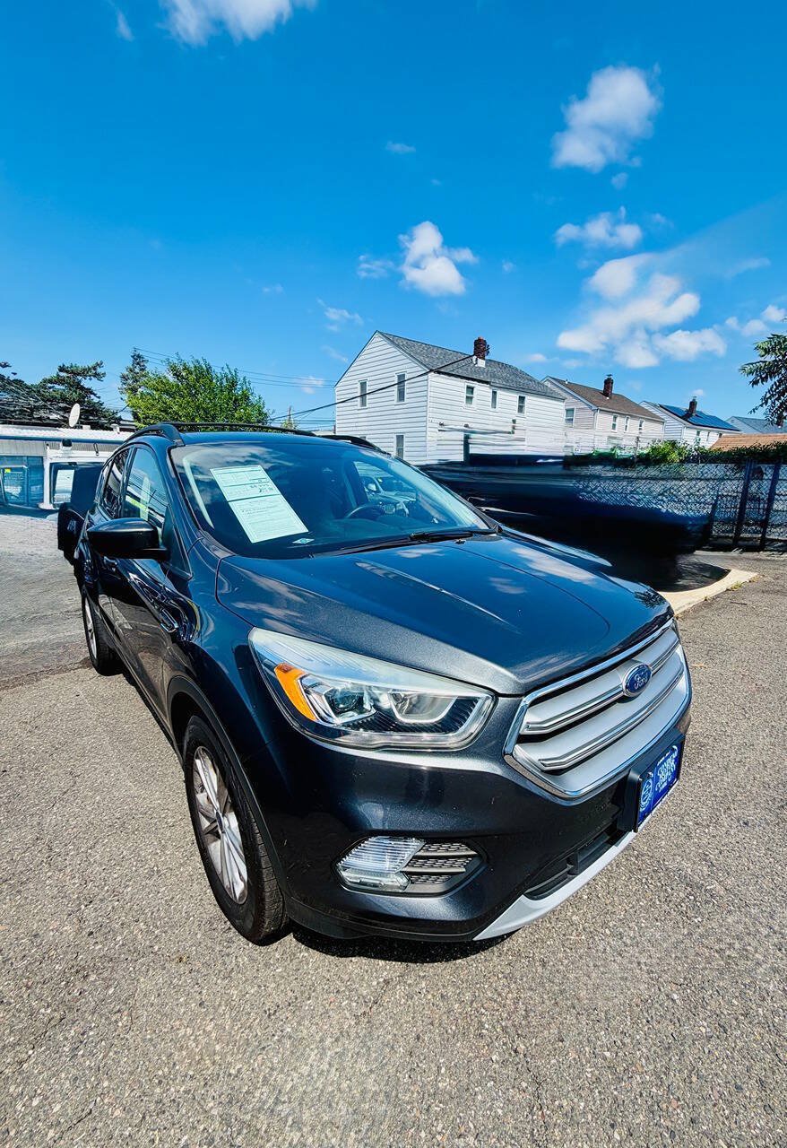 Used 2017 Ford Escape SE w/ Equipment Group 201A AWD/4WD image 5