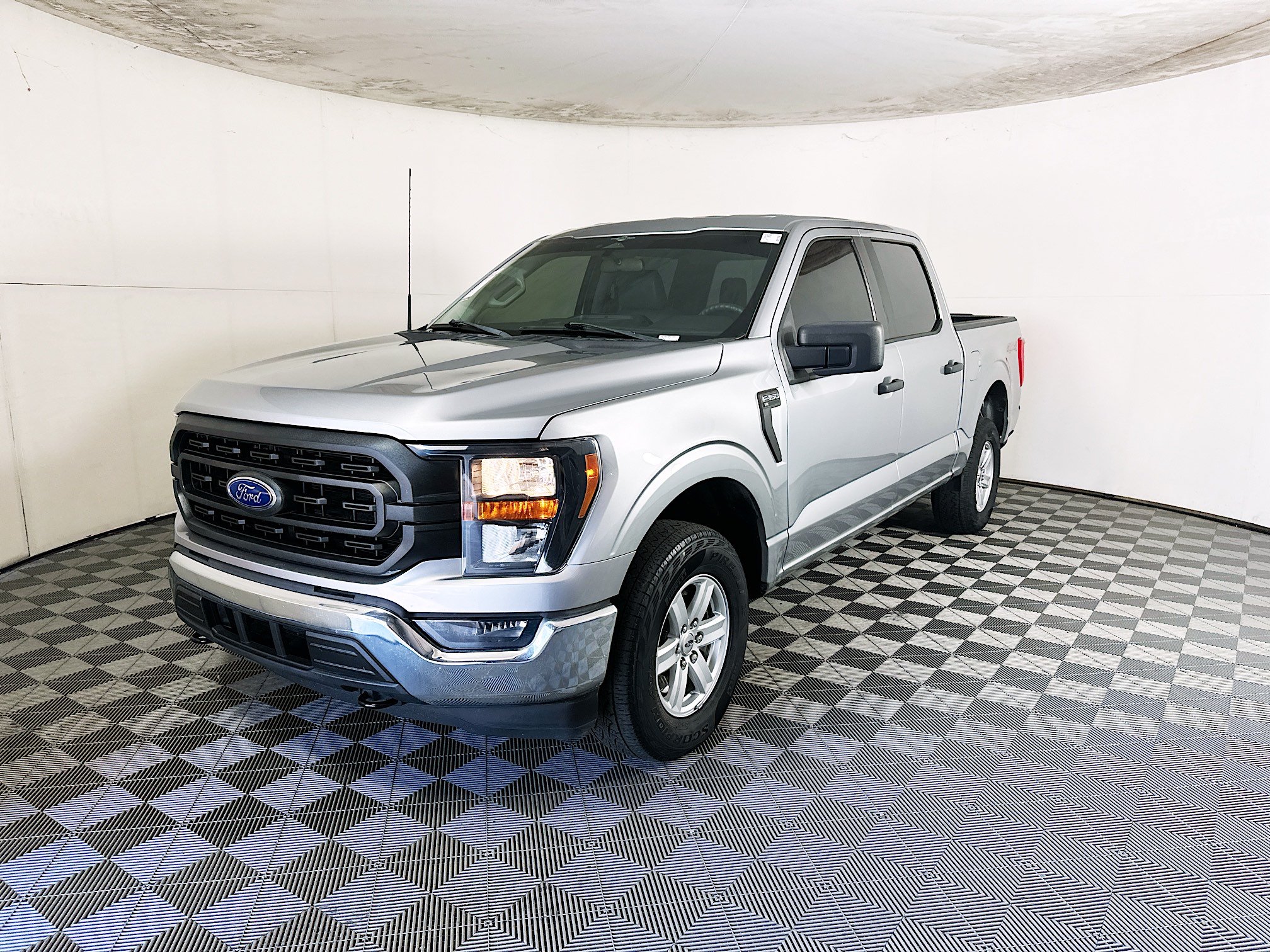 Used 2023 Ford F150 XL w/ XL Chrome Appearance Package AWD/4WD image 7