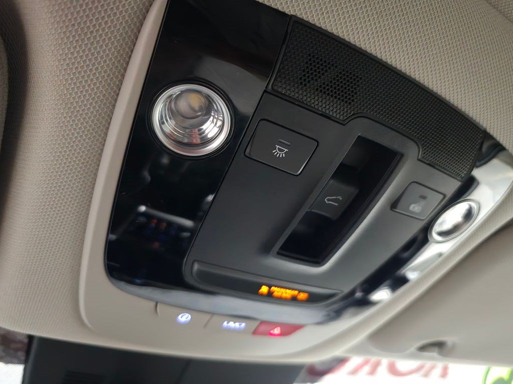 Used 2022 Kia Sorento S w/ Panoramic Sunroof Package FWD image 29
