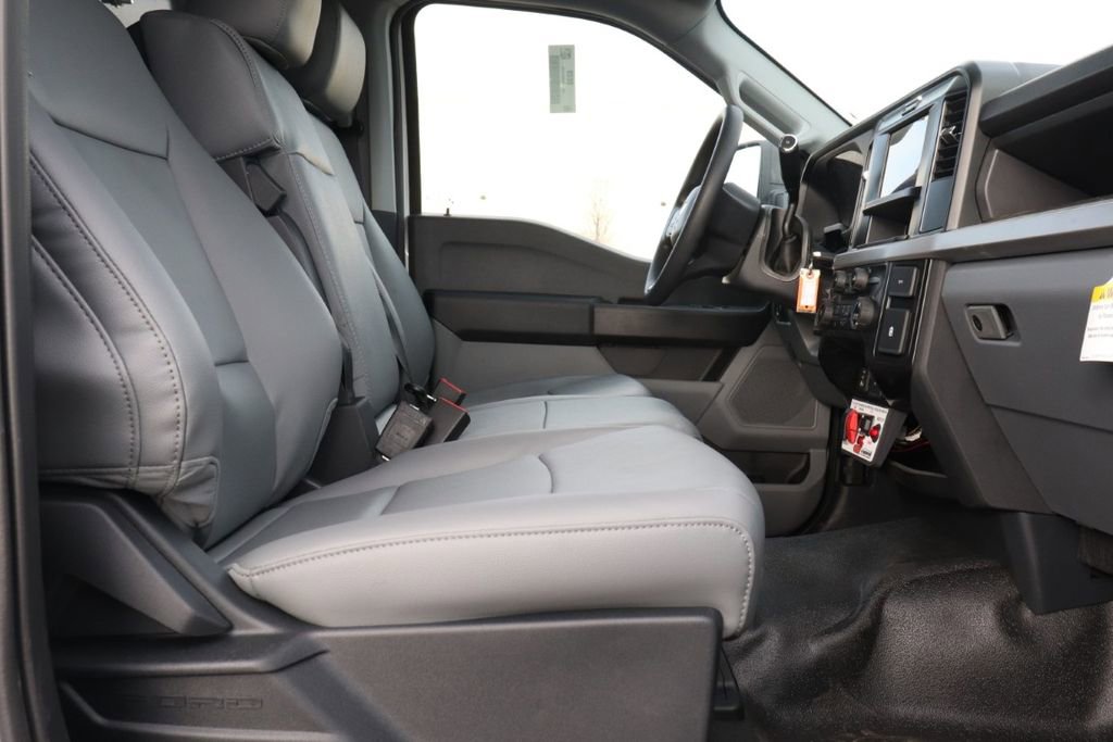 New 2026 Ford F550 4x4 Regular Cab Super Duty image 32