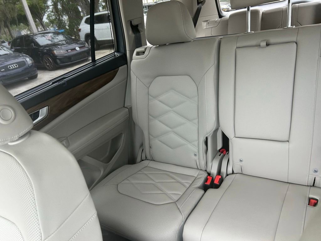 New 2026 Volkswagen Atlas SE FWD image 12
