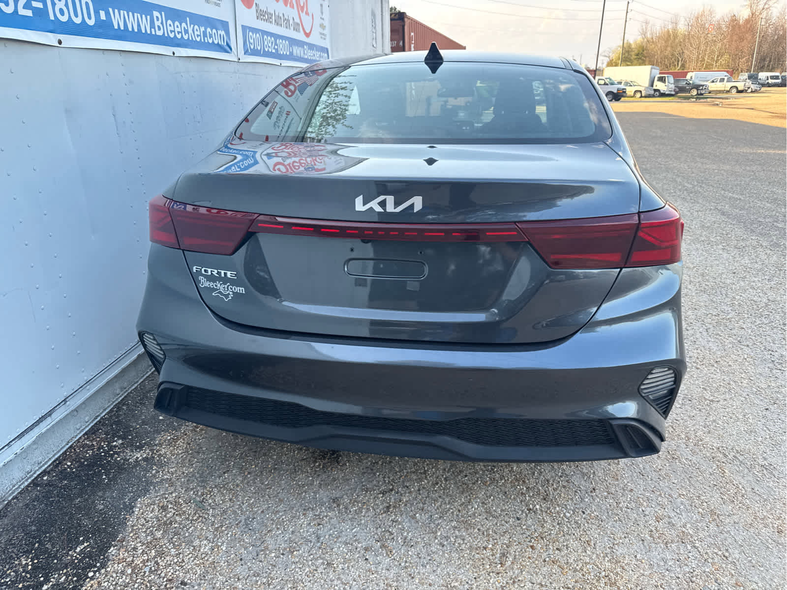 Used 2023 Kia Forte LXS w/ LXS Technology Package FWD image 4