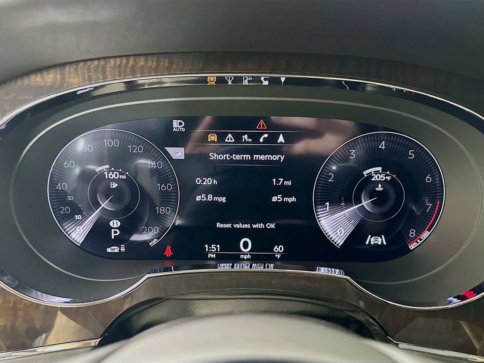 Used 2022 Bentley Bentayga AWD/4WD image 17