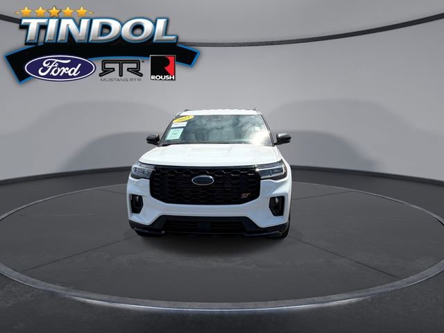 Certified 2025 Ford Explorer ST image 4