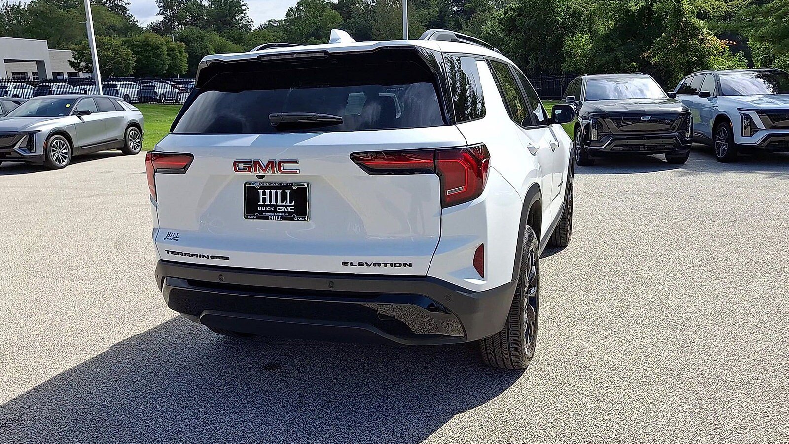 Used 2025 GMC Terrain Elevation w/ Black Edition AWD/4WD image 8