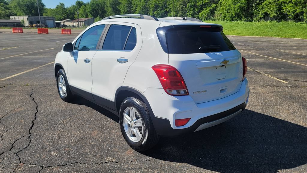 Used 2019 Chevrolet Trax LT w/ LT Convenience Package AWD/4WD image 9