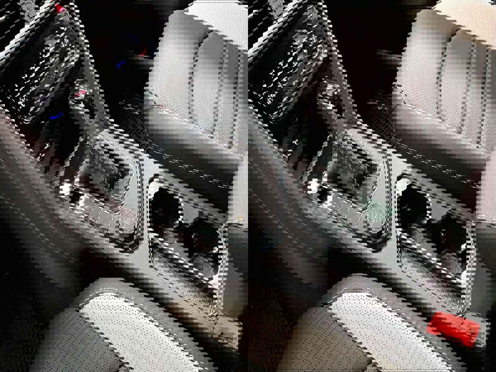 New 2026 Volkswagen Taos SEL image 10