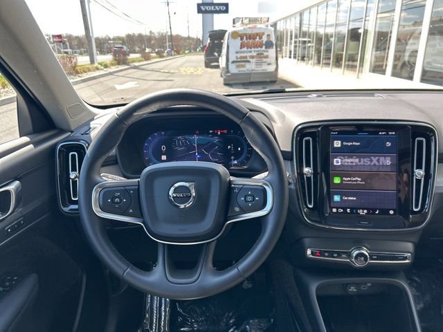 Used 2025 Volvo XC40 B5 Core AWD/4WD image 18