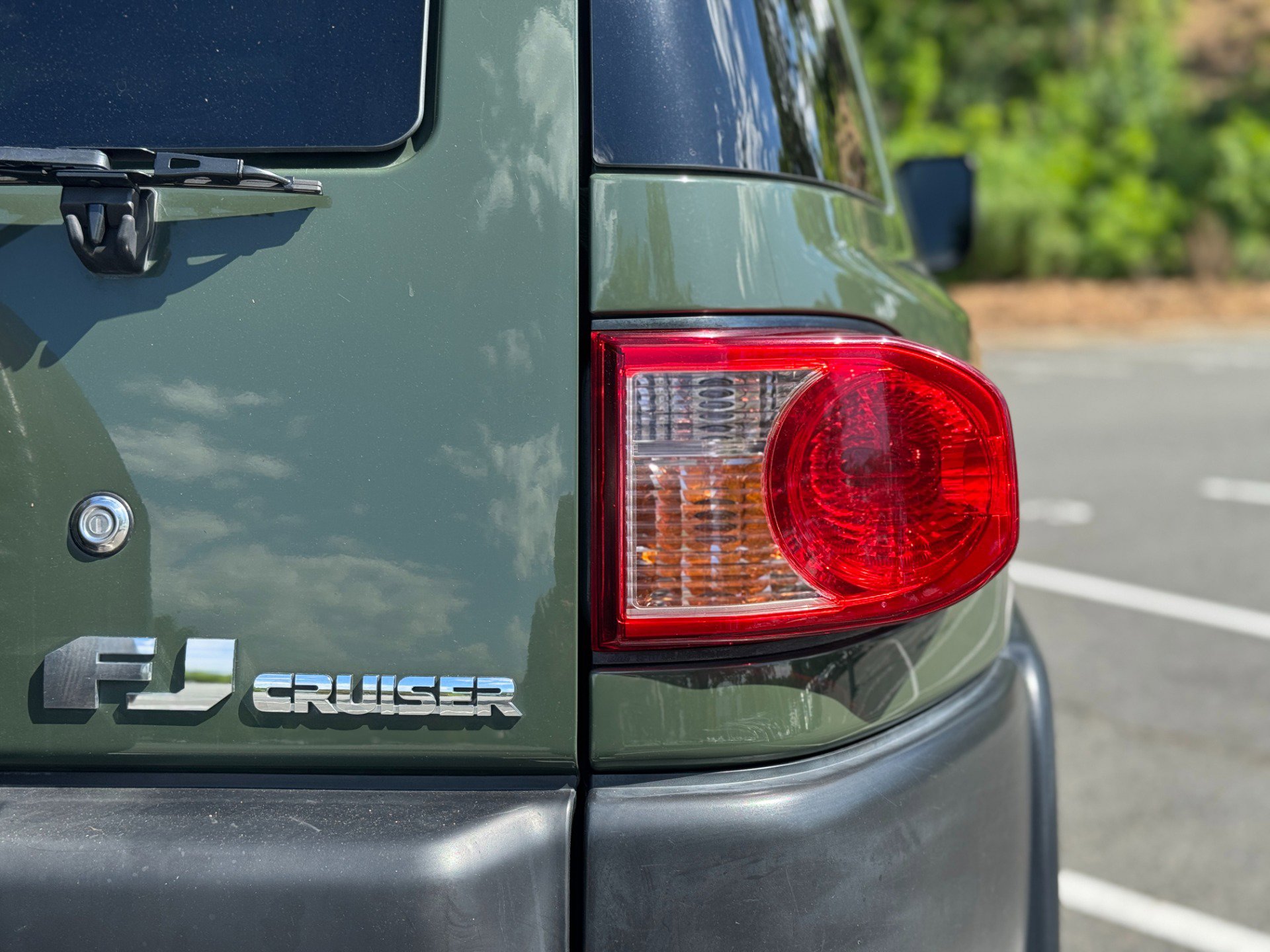 Used 2011 Toyota FJ Cruiser 2WD w/ Convenience Pkg image 18