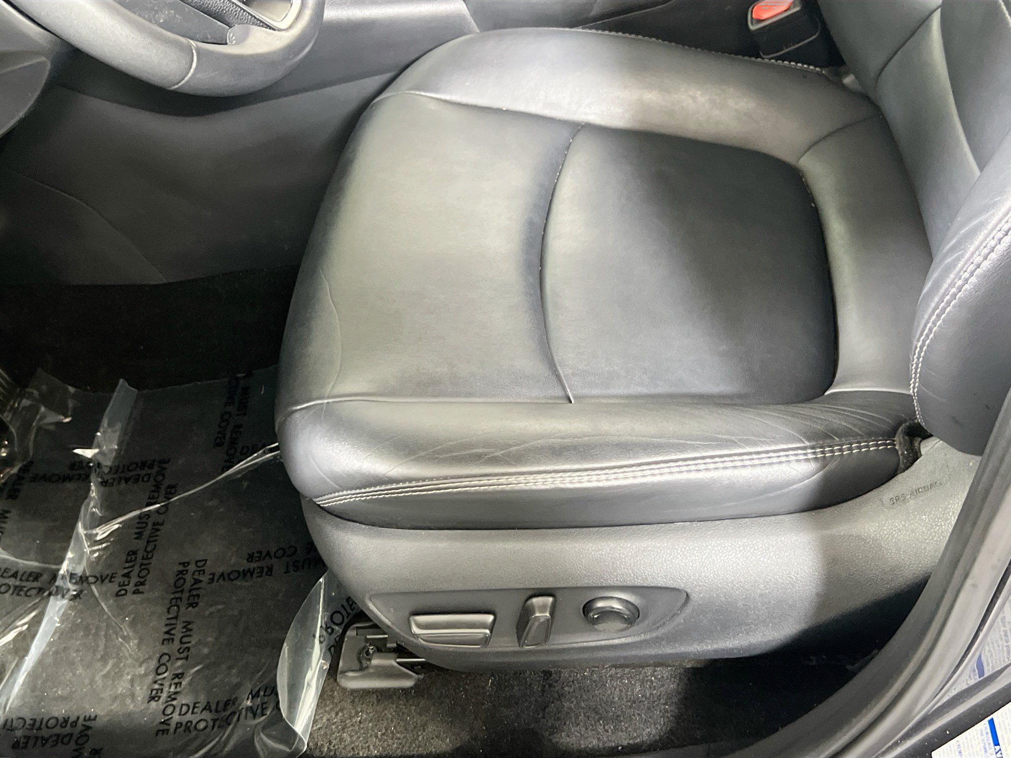 Used 2019 Toyota RAV4 XLE Premium w/ Cold Weather Package AWD/4WD image 18