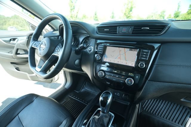 Used 2019 Nissan Rogue SL w/ Premium Package AWD/4WD image 36