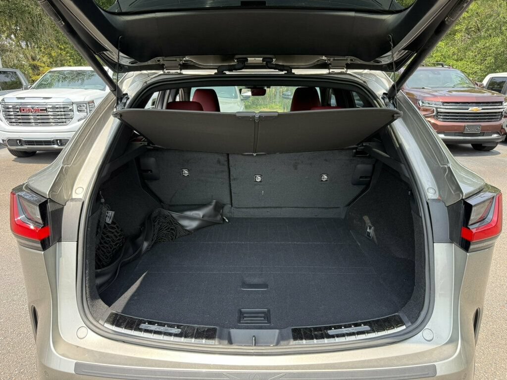 Used 2025 Lexus NX 250 FWD w/ Accessory Package (K3) image 8