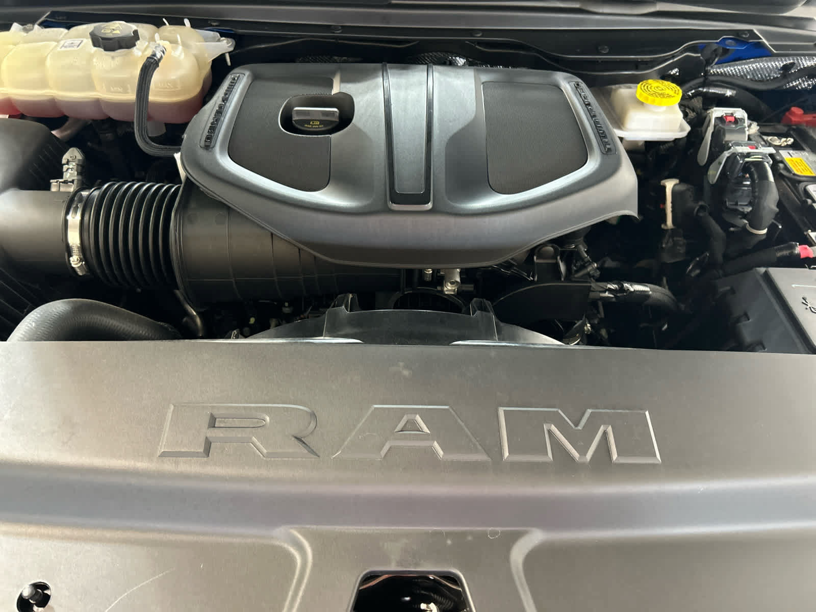 Used 2025 RAM 1500 Big Horn AWD/4WD image 10