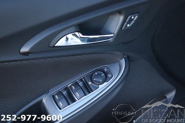 Used 2024 Chevrolet Malibu LT image 11