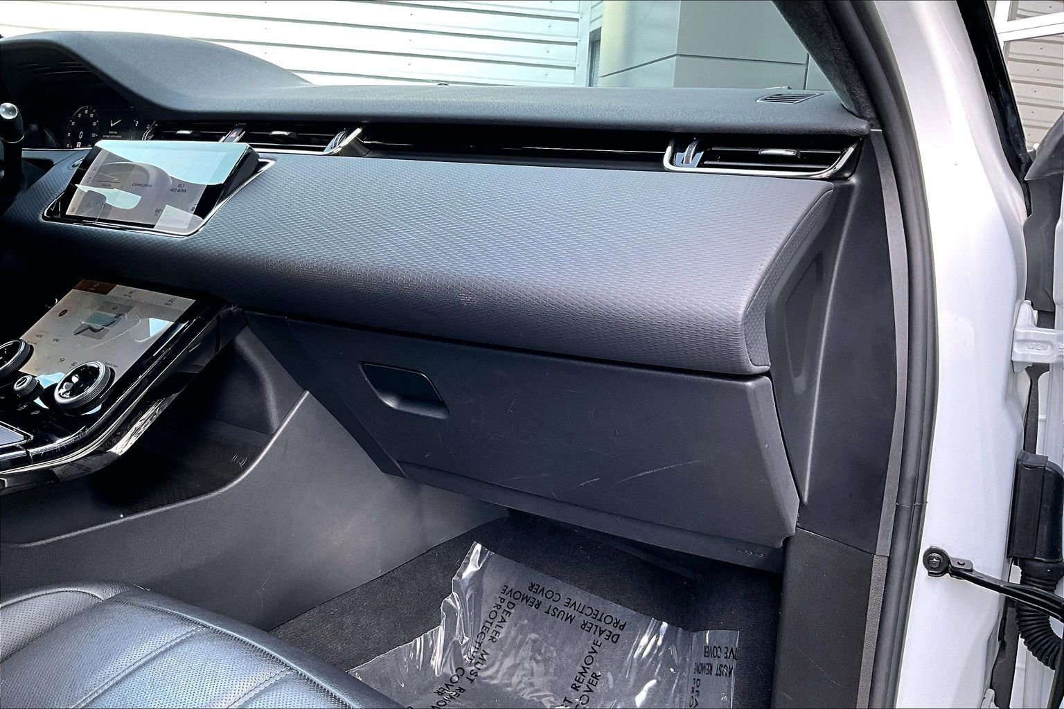 Used 2023 Land Rover Range Rover Evoque HST image 16