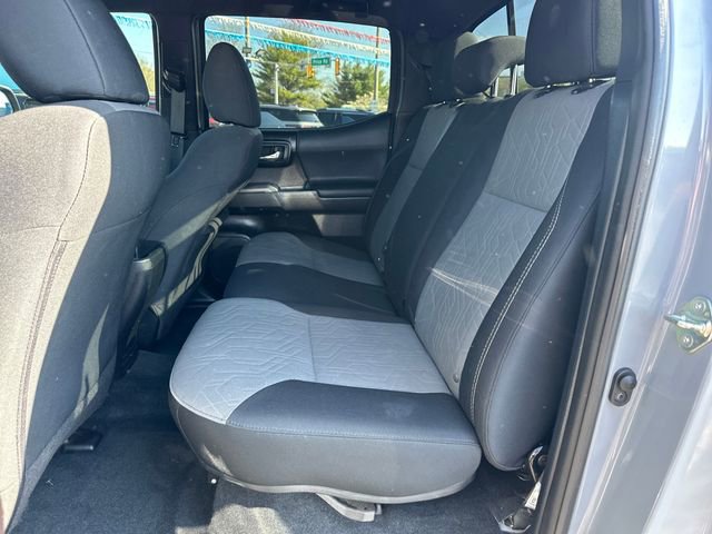 Used 2020 Toyota Tacoma TRD Off-Road AWD/4WD image 13