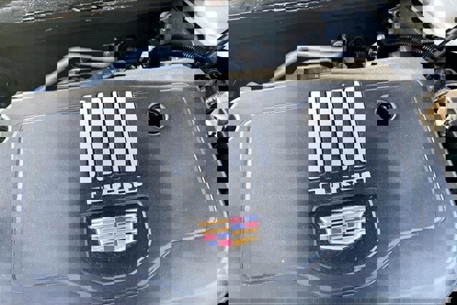 Used 2024 Cadillac XT5 Premium Luxury image 32