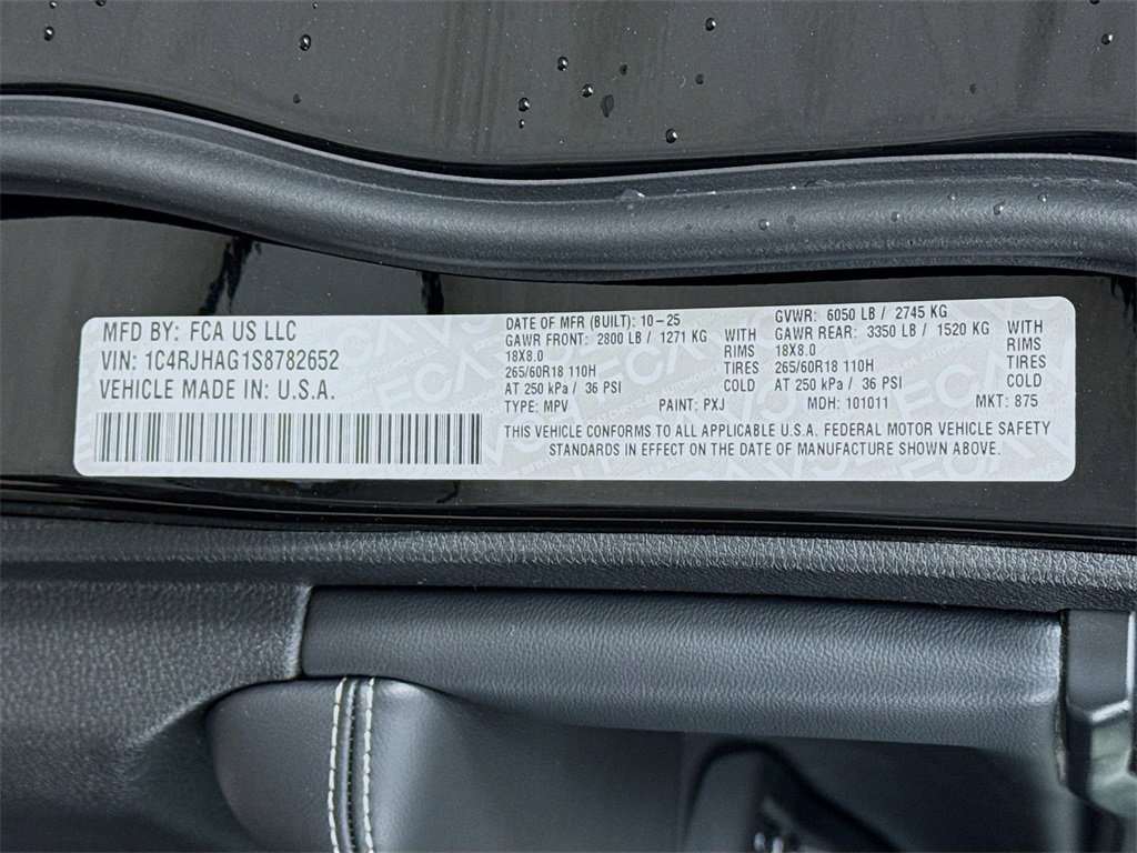 New 2025 Jeep Grand Cherokee Altitude image 33