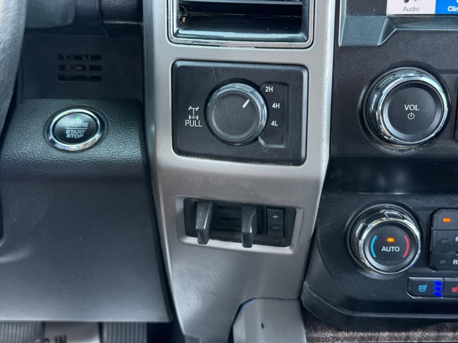 Used 2019 Ford F350 Lariat w/ Lariat Ultimate Package image 28