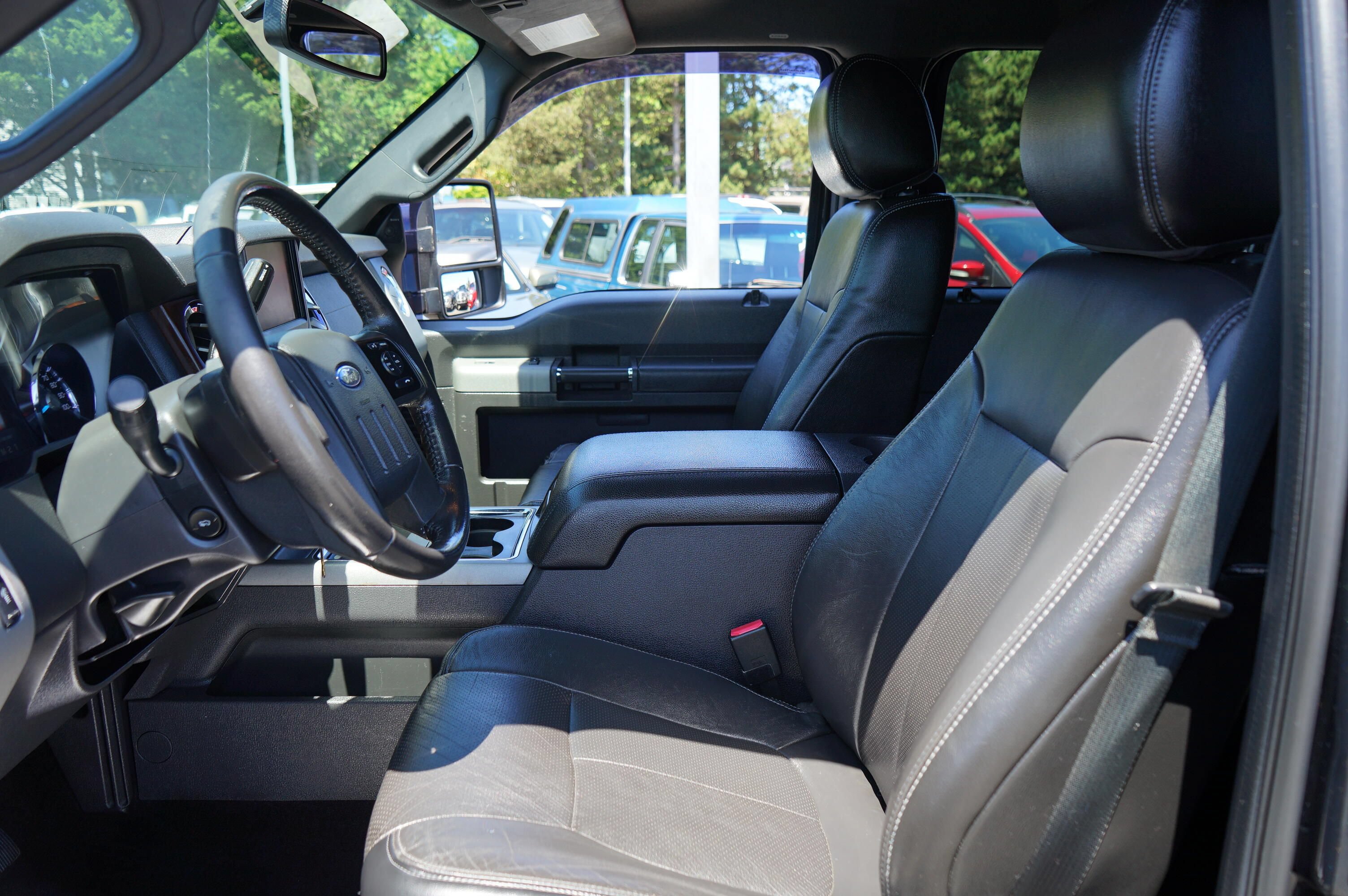 Used 2013 Ford F250 Lariat AWD/4WD image 11