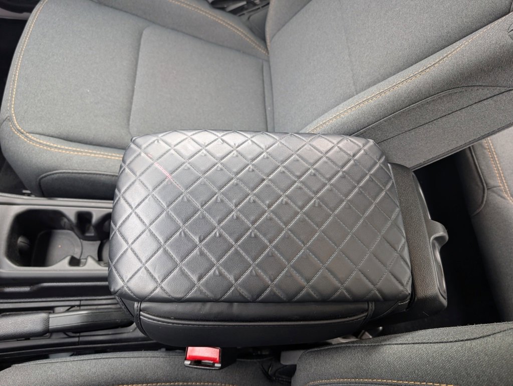 Used 2025 Jeep Wrangler Sport image 23