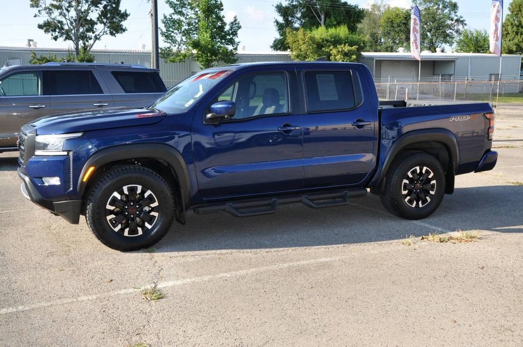 Used 2022 Nissan Frontier Pro-X image 2
