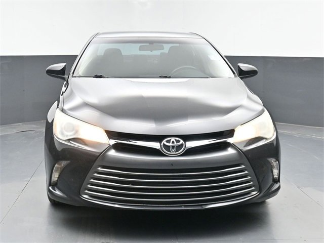 Used 2016 Toyota Camry LE image 3