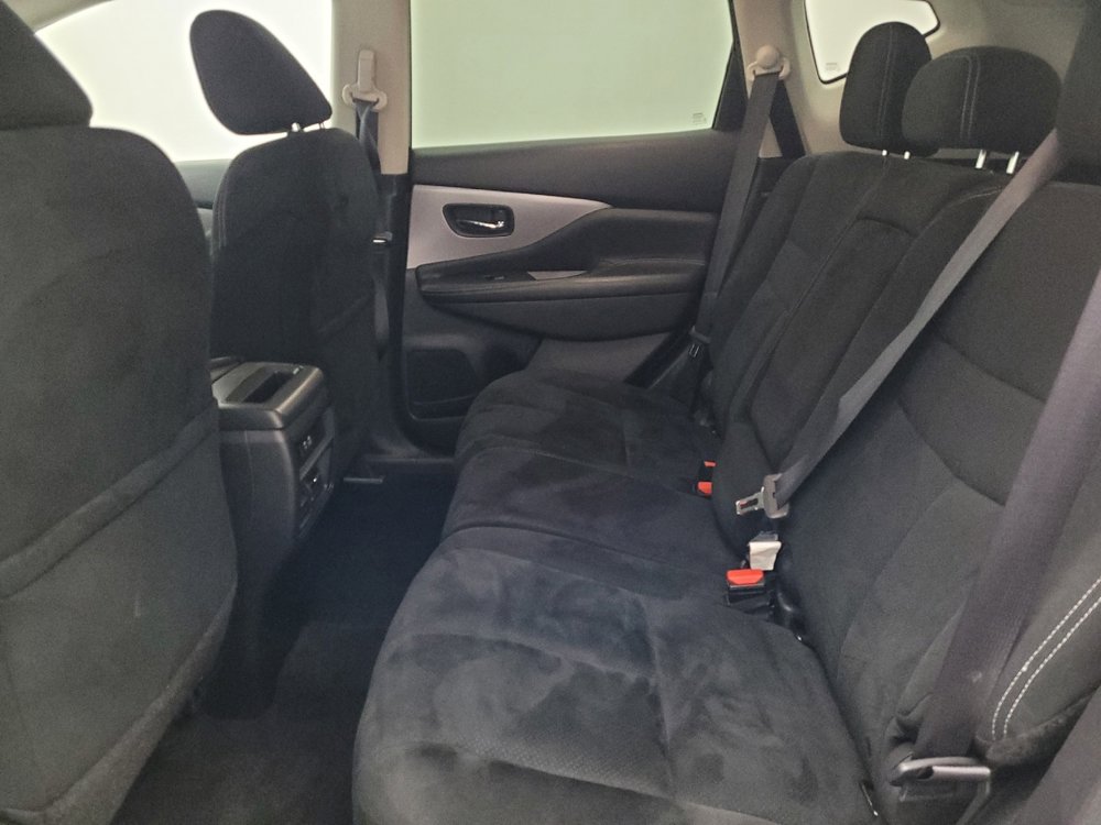 Used 2019 Nissan Murano S image 18