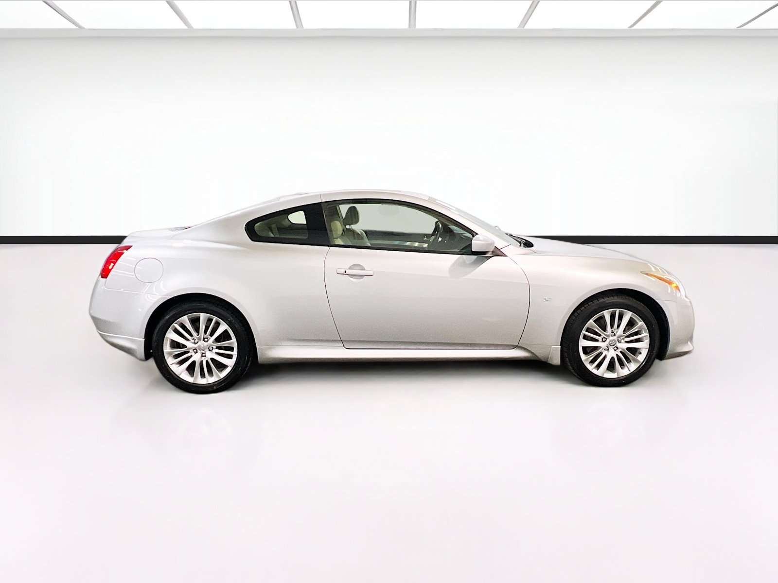 Used 2015 INFINITI Q60 AWD Coupe w/ Premium Package image 24