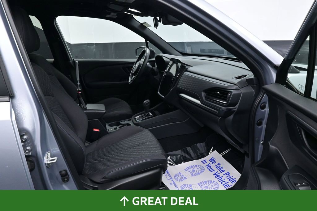 Used 2025 Subaru Forester Premium AWD/4WD image 21