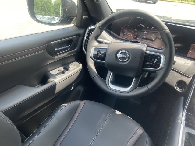 New 2025 Nissan Armada SL image 32