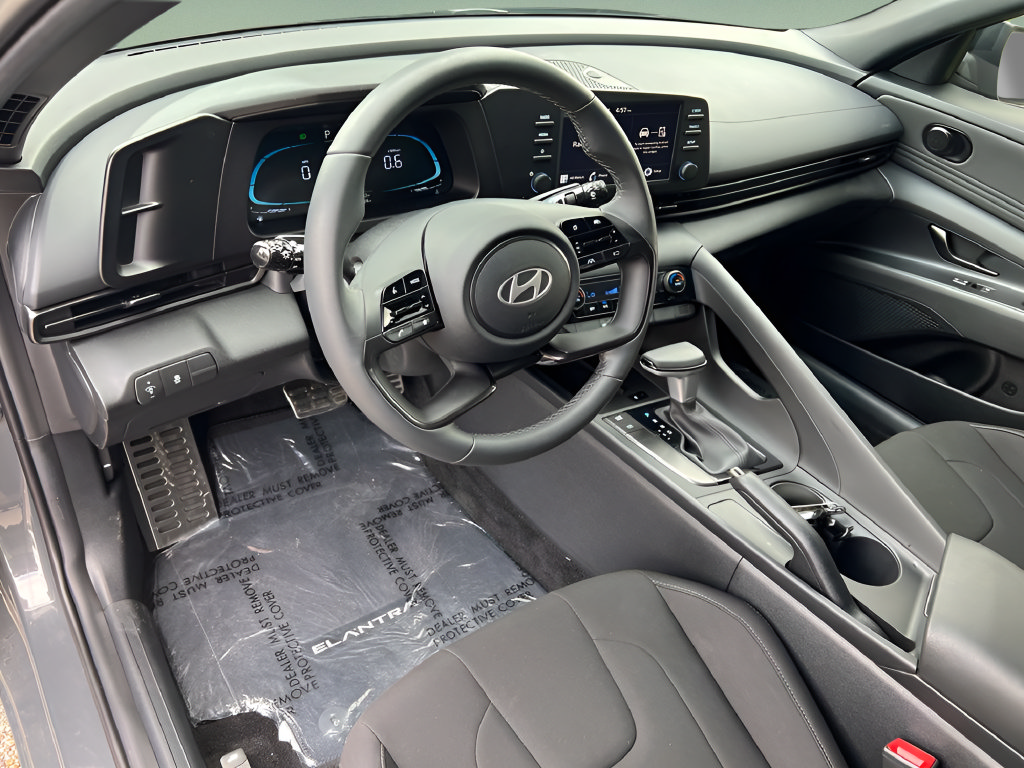 Certified 2026 Hyundai Elantra Sport FWD image 16