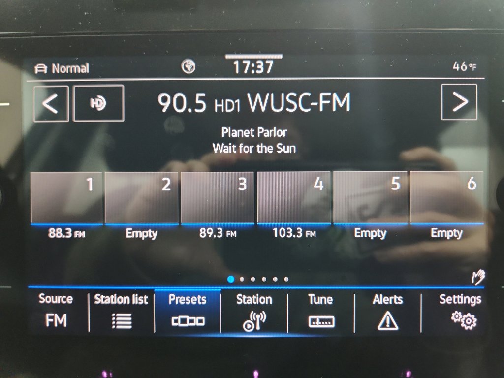 New 2026 Volkswagen Taos SEL image 19