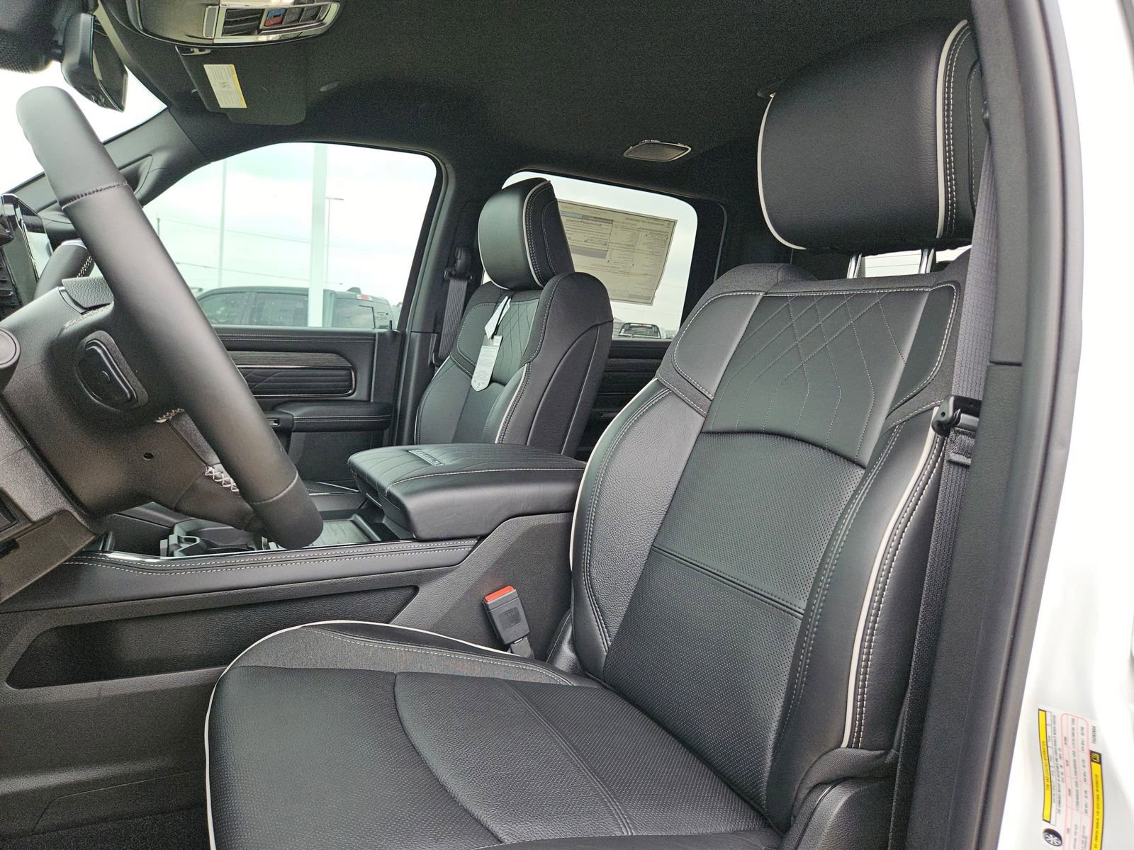 New 2026 RAM 2500 Limited AWD/4WD image 12
