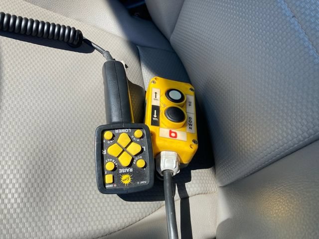 Used 2018 Ford F350 XL w/ Power Equipment Group AWD/4WD image 10
