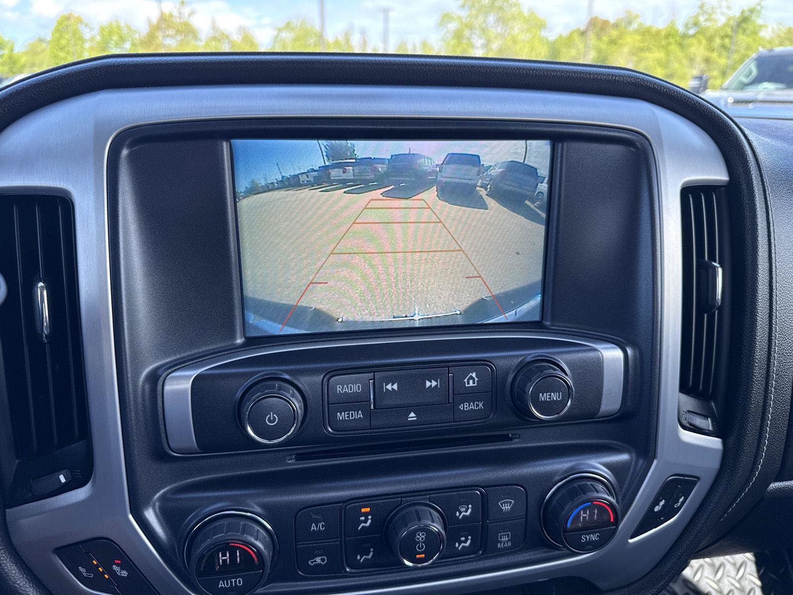 Used 2018 GMC Sierra 1500 SLE w/ SLE Value Package AWD/4WD image 19