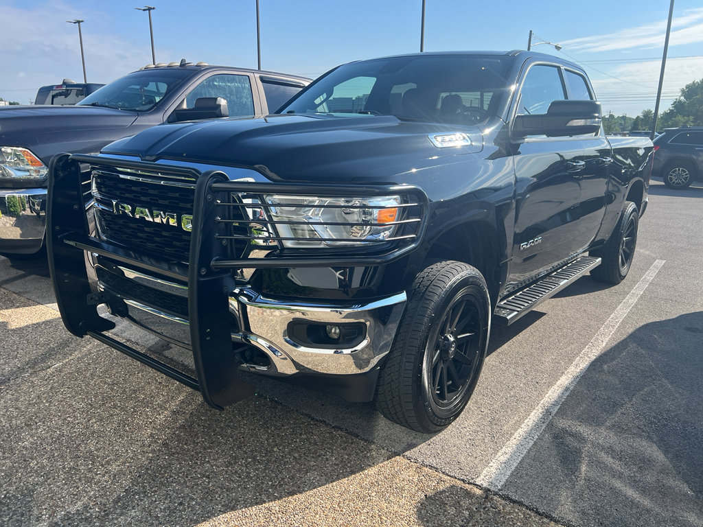Used 2022 RAM 1500 Big Horn AWD/4WD image 2