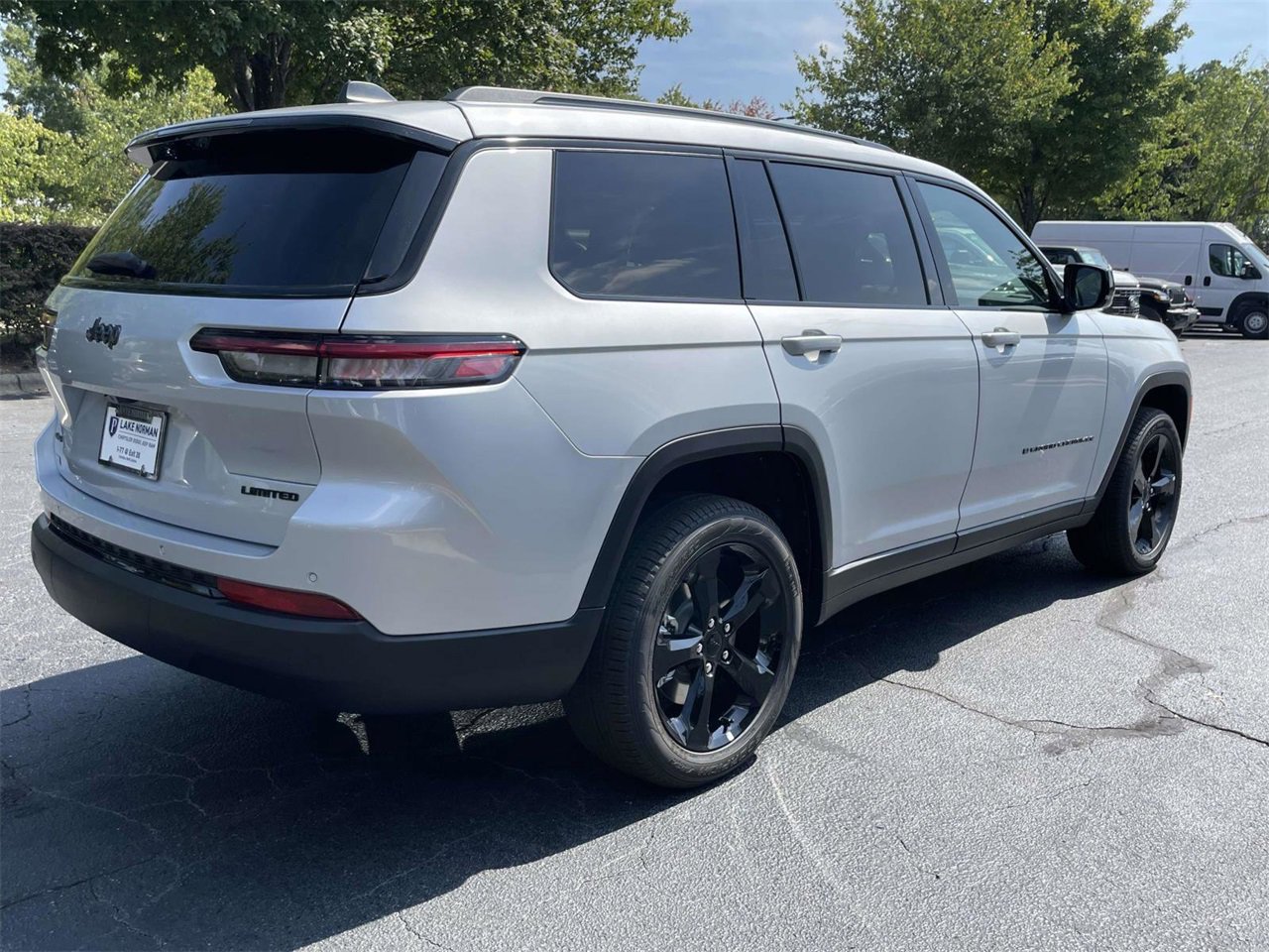 New 2025 Jeep Grand Cherokee L Limited w/ Luxury Tech Group II image 49