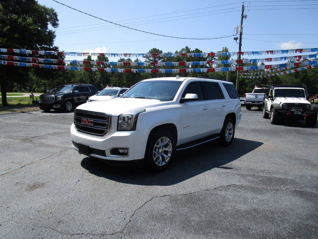 Used 2016 GMC Yukon SLT w/ HD Trailering Package RWD image 3