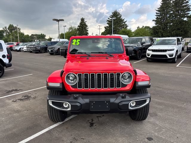 Used 2025 Jeep Wrangler Unlimited Sahara w/ Safety Group AWD/4WD image 5