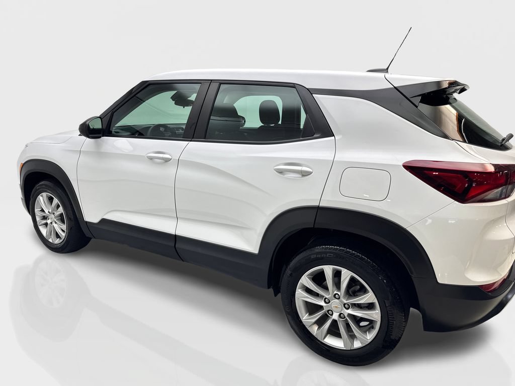 Used 2023 Chevrolet TrailBlazer LS FWD image 14