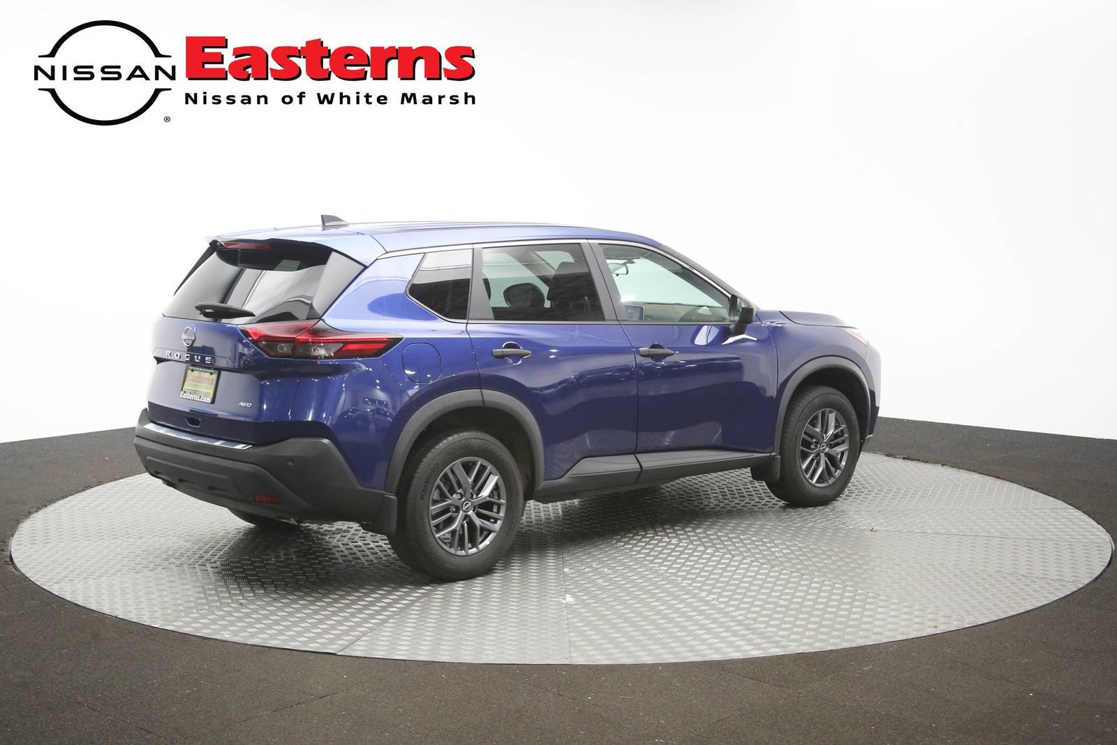 Used 2023 Nissan Rogue S AWD/4WD image 41