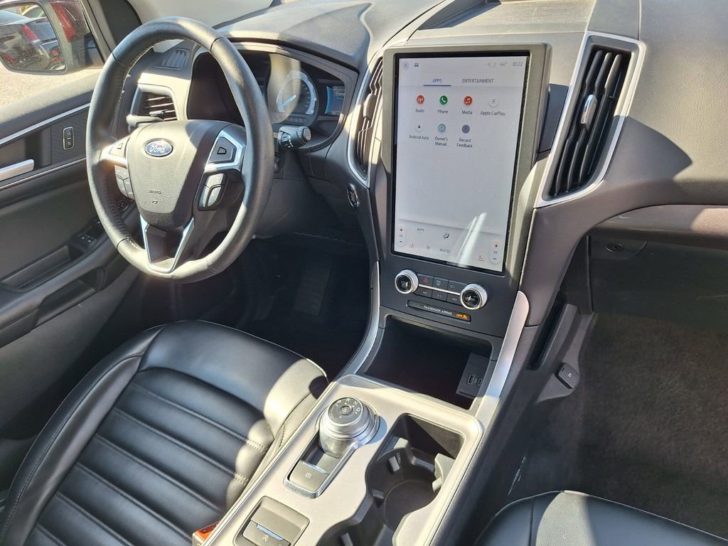 Used 2024 Ford Edge SEL image 25