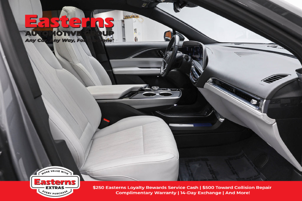 Used 2024 Cadillac Lyriq Luxury RWD image 27
