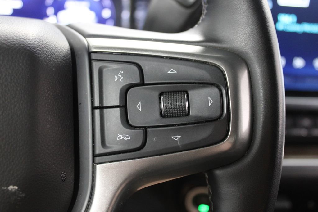 Used 2025 Chevrolet Silverado 1500 LT image 37